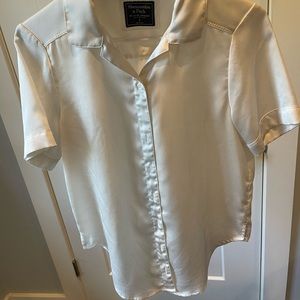 Abercrombie and Fitch short sleeve button up shirt size small